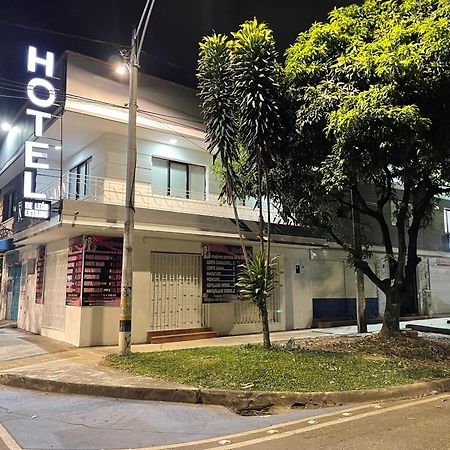 Hotel De Leon Estadio 麦德林 外观 照片