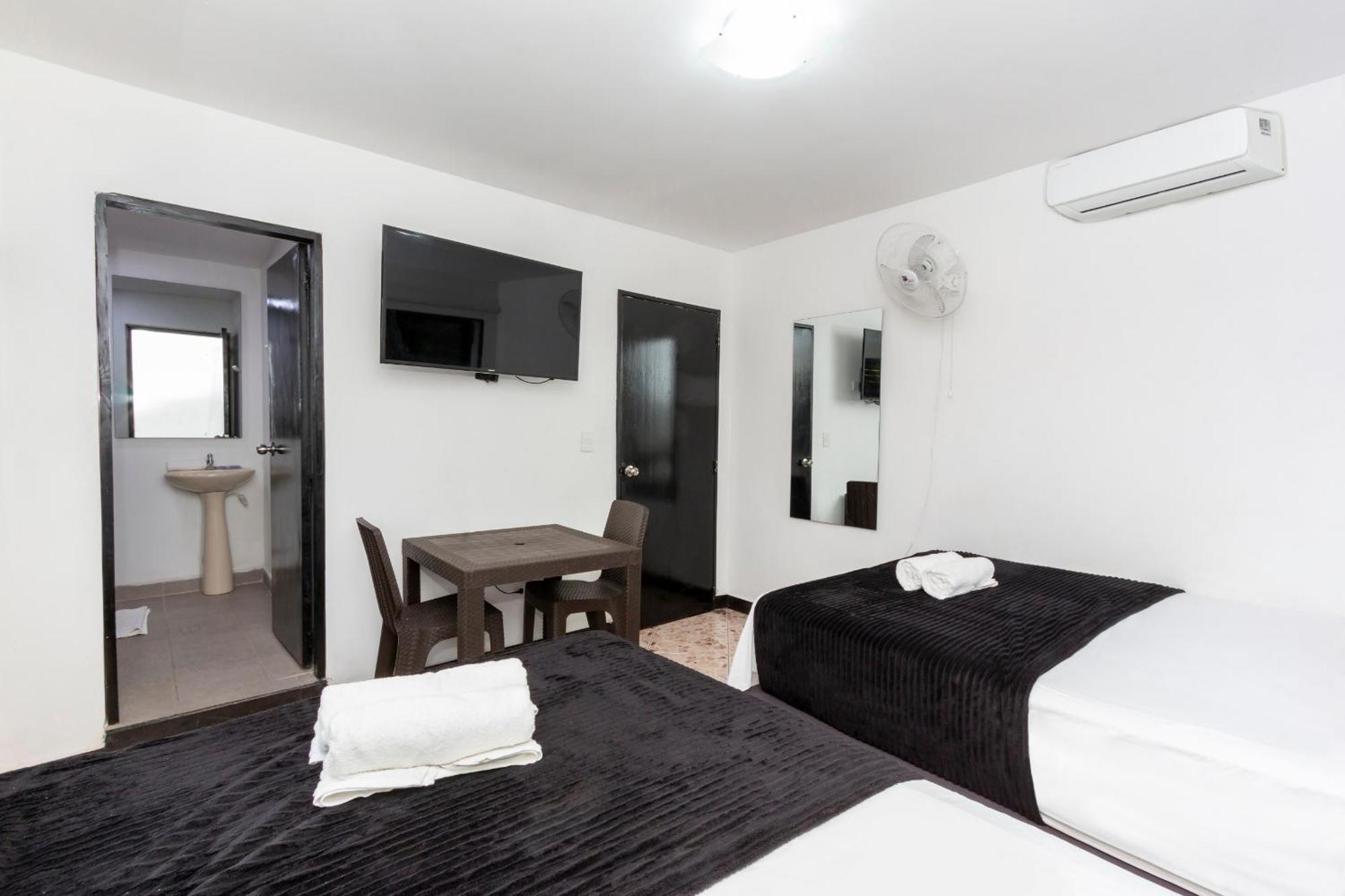 Hotel De Leon Estadio 麦德林 外观 照片