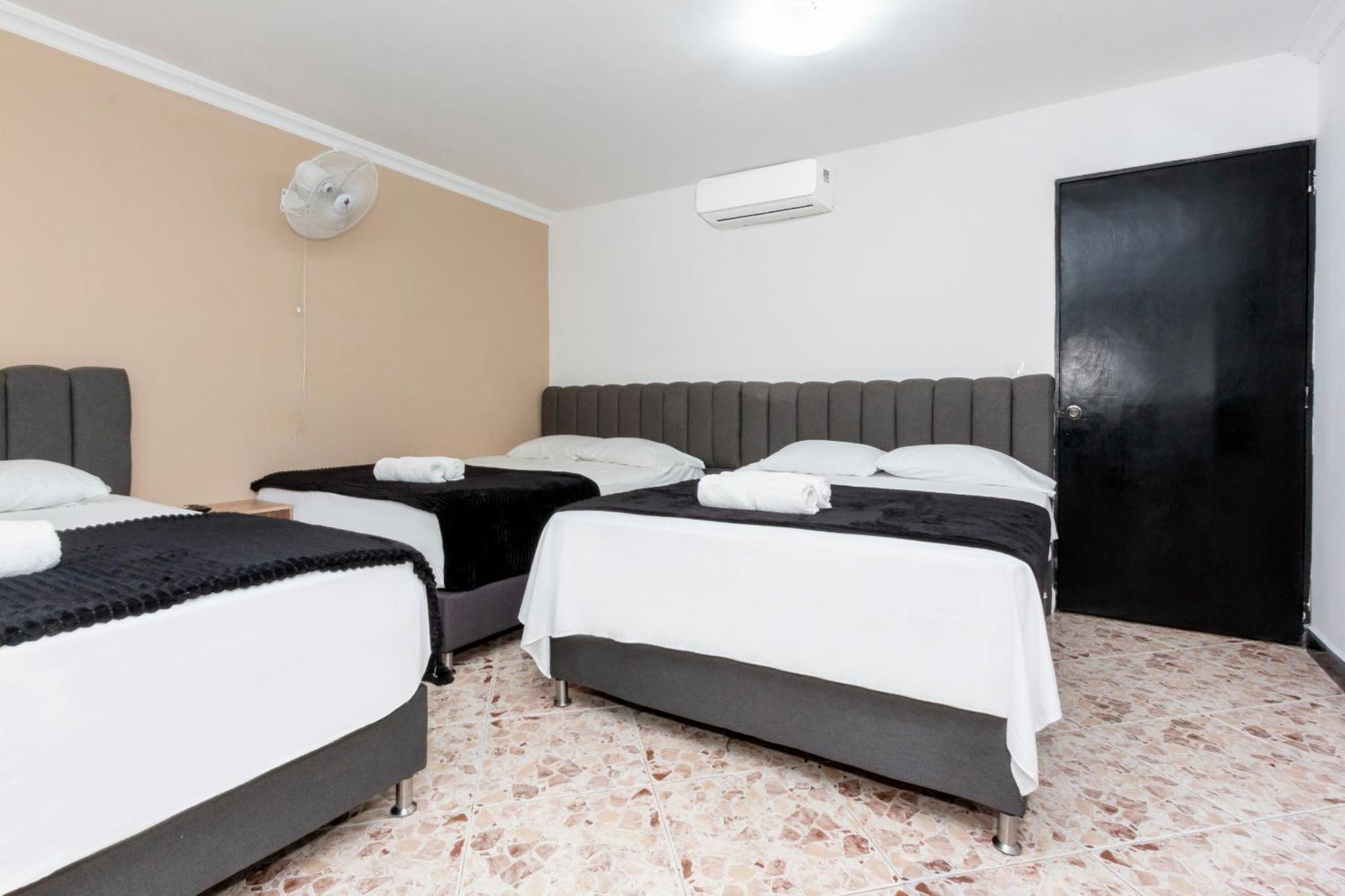 Hotel De Leon Estadio 麦德林 外观 照片