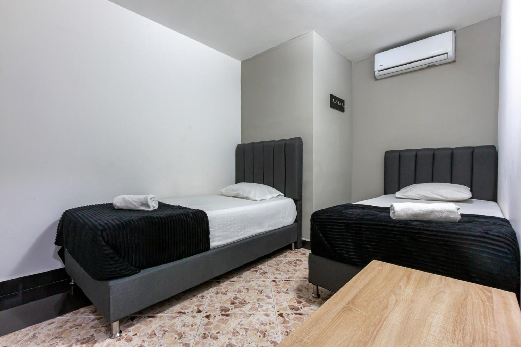 Hotel De Leon Estadio 麦德林 外观 照片