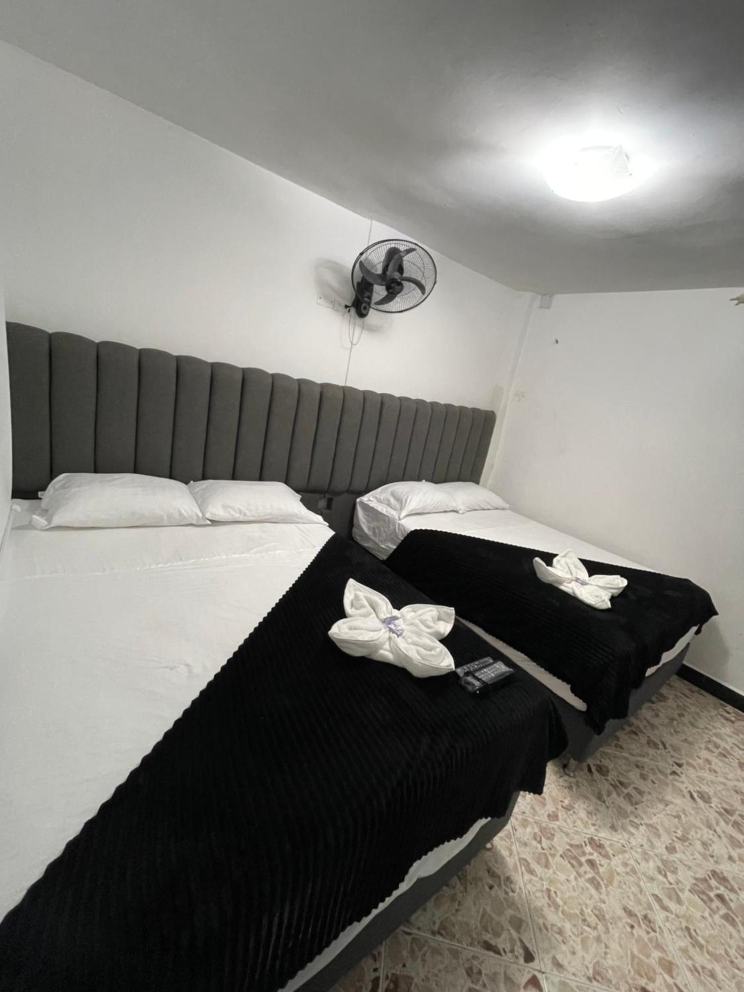 Hotel De Leon Estadio 麦德林 外观 照片
