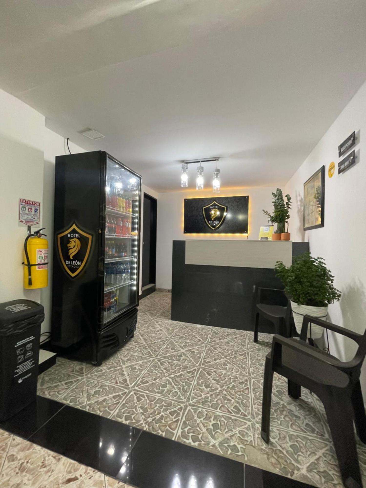 Hotel De Leon Estadio 麦德林 外观 照片