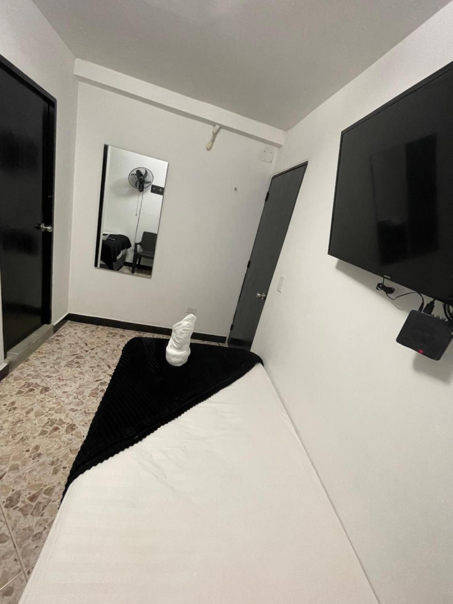 Hotel De Leon Estadio 麦德林 外观 照片