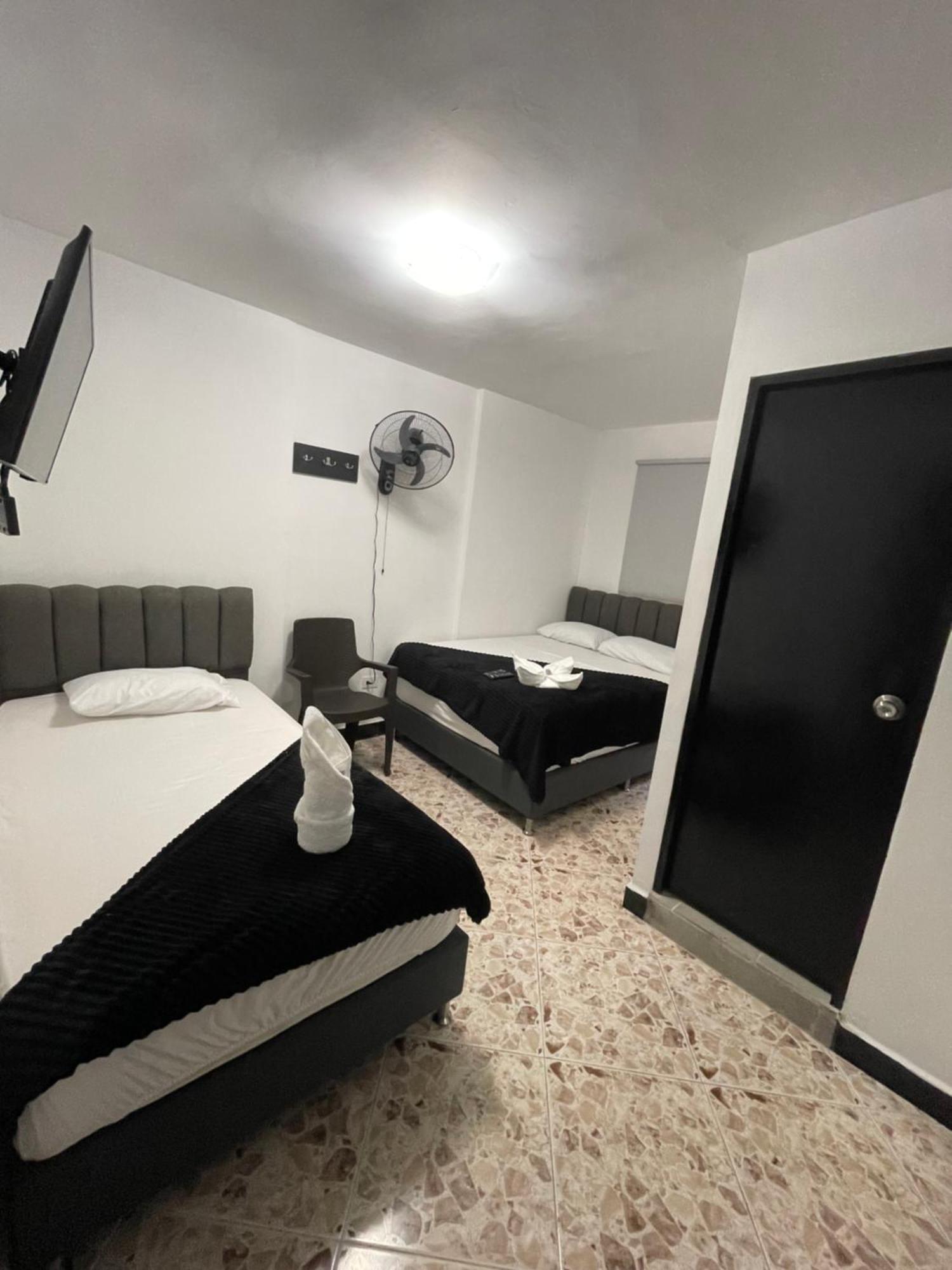 Hotel De Leon Estadio 麦德林 外观 照片