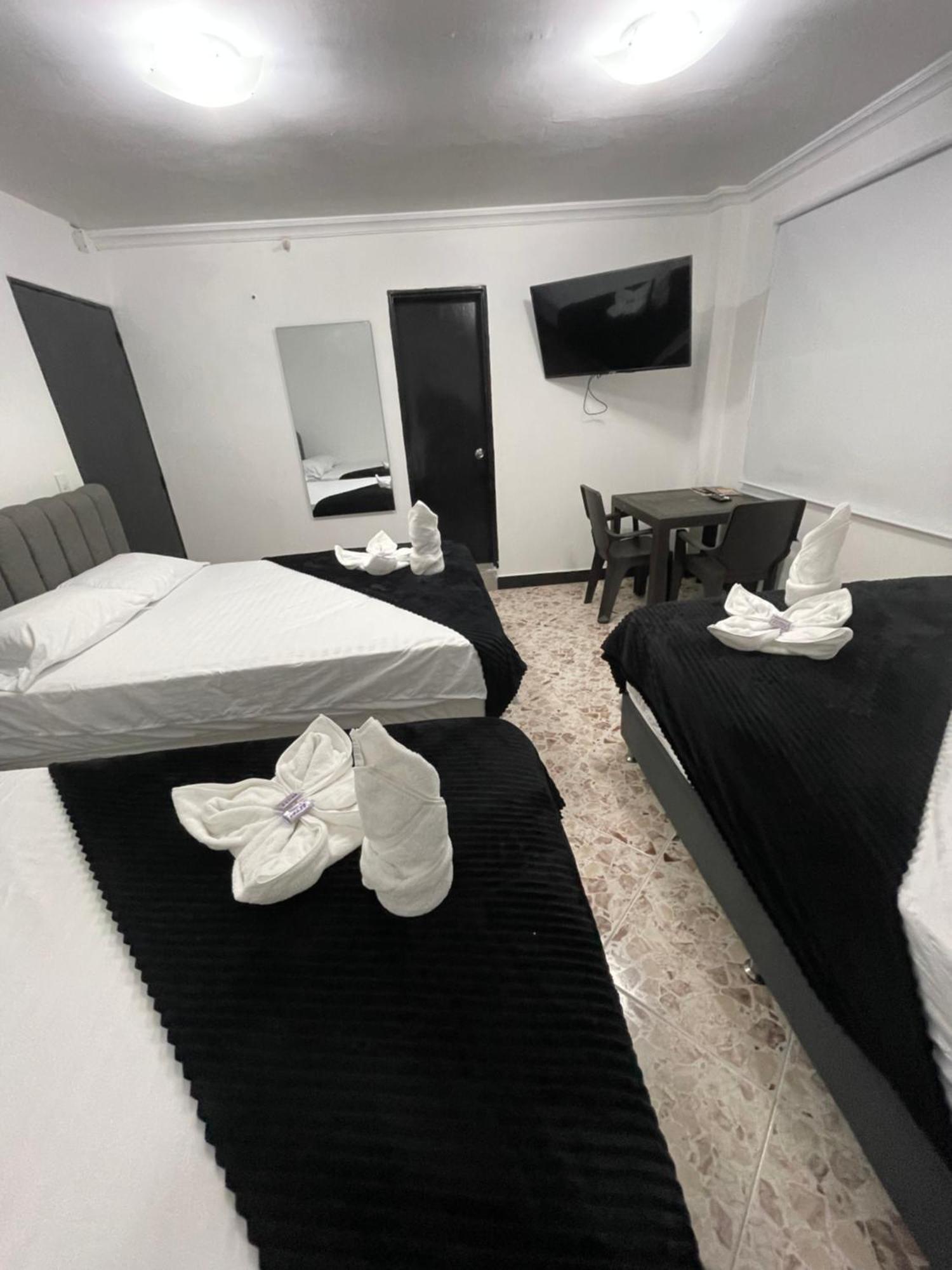 Hotel De Leon Estadio 麦德林 外观 照片