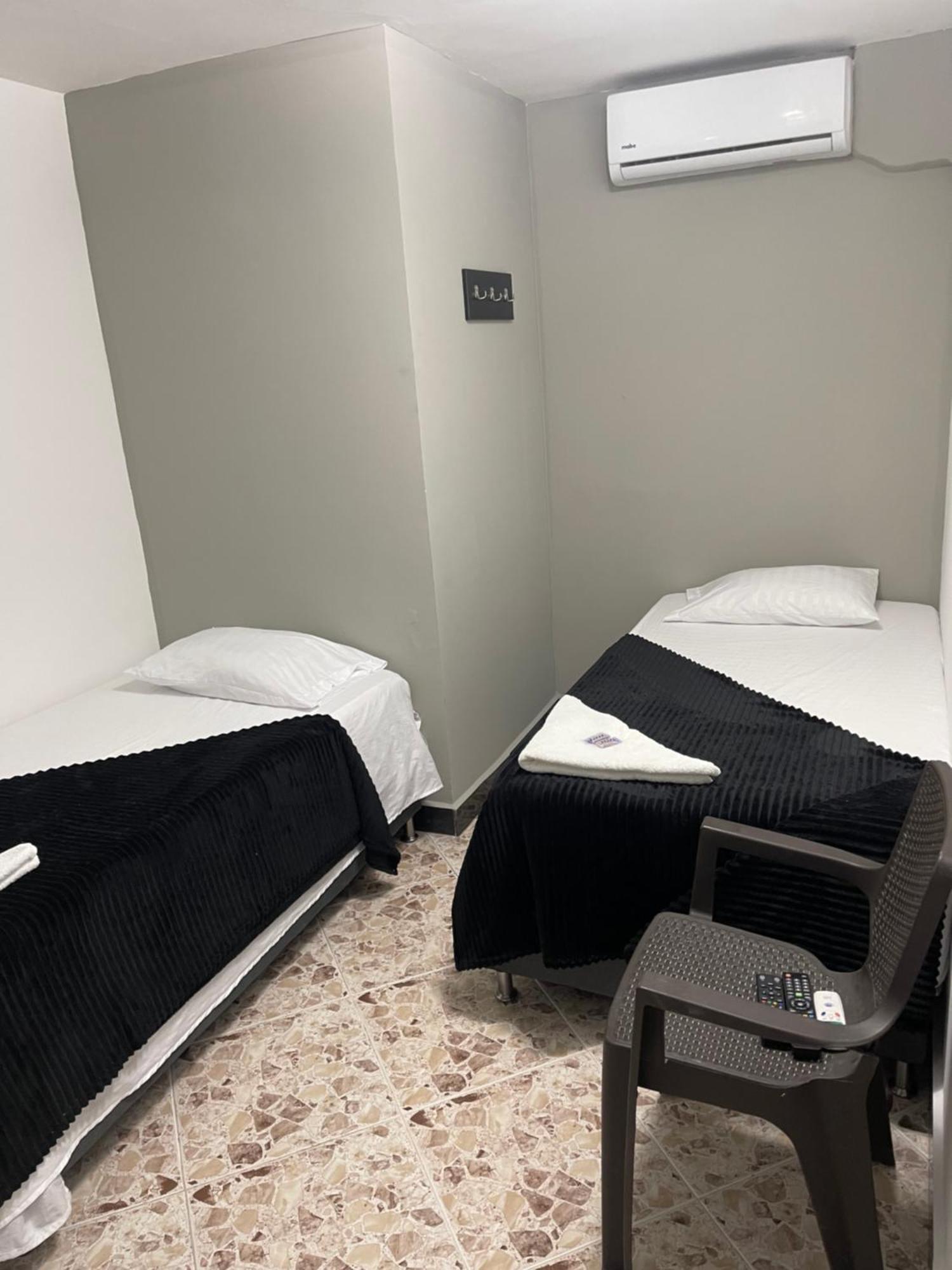 Hotel De Leon Estadio 麦德林 外观 照片