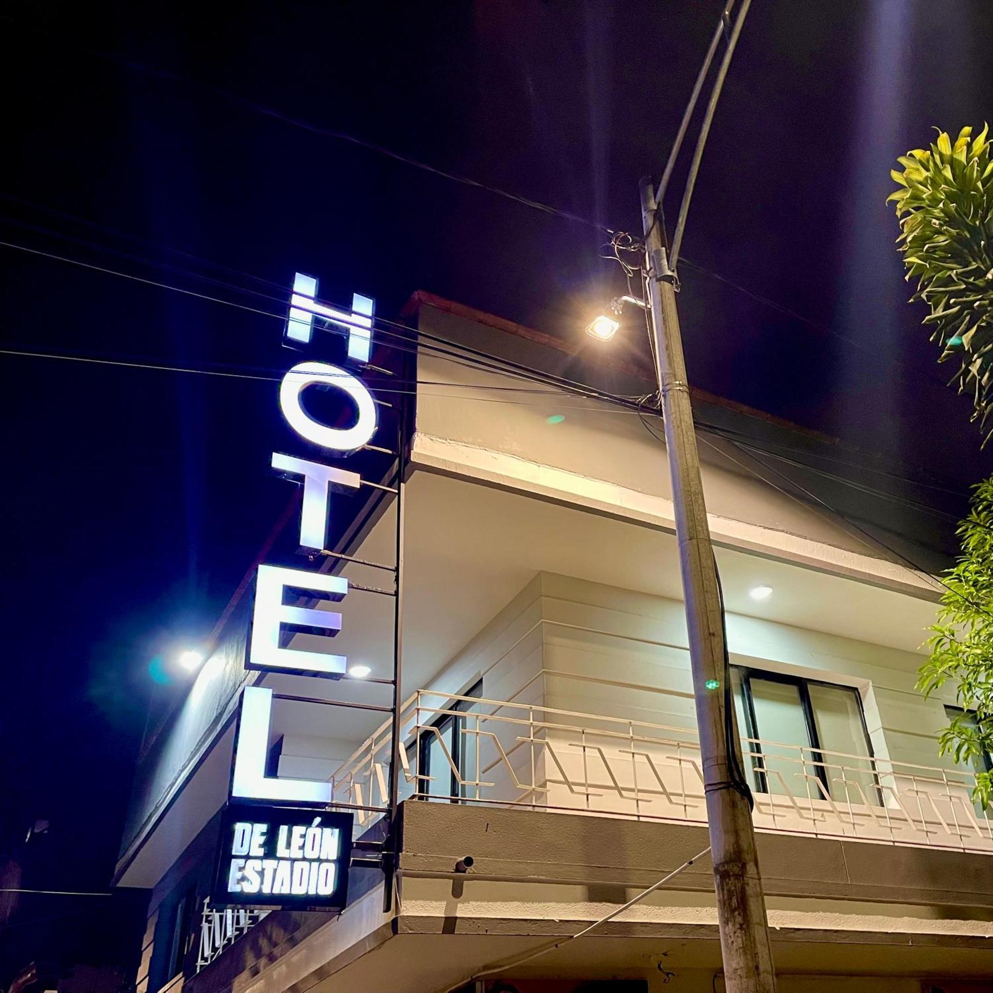 Hotel De Leon Estadio 麦德林 外观 照片